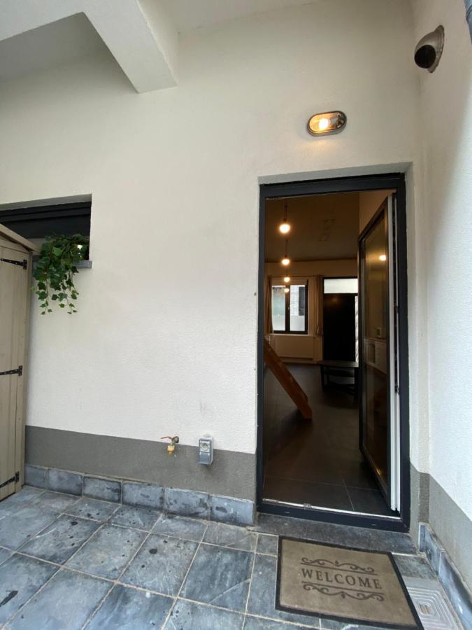 Modern Cozy Studio With Backyard 안트베르펜 외부 사진